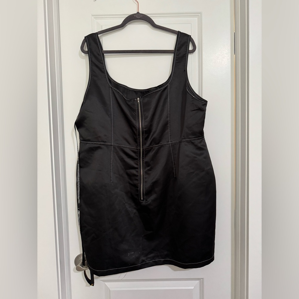 PrettyLittleThing black dress- NWT